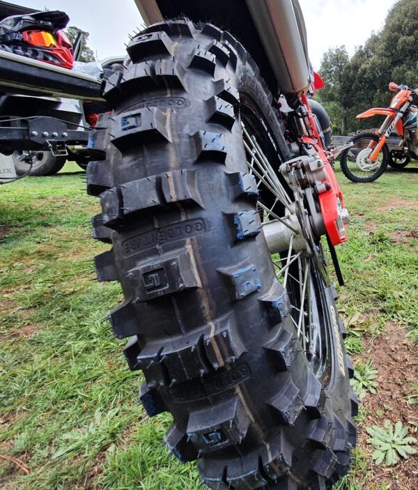 Enduro Tyres
